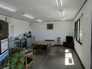 軽井沢追分の東信不動産の店舗外観